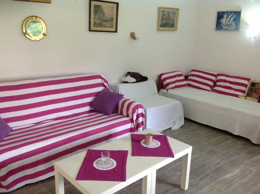 Holiday House Altea Banjole Habitación foto